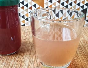 Sirop de queues de fraises