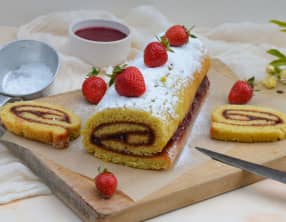 Gâteau roulé aux fruits rouges