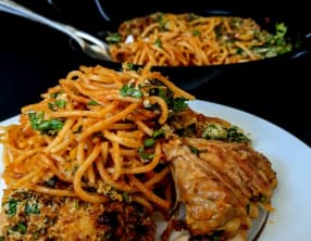 One-pan crispy spaghetti and chicken