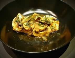 Papillote de saumon mariné façon asiatique