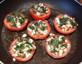 Tomates provençales à la poêle
