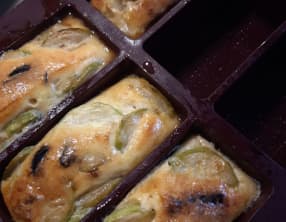 Flans de courgettes à l'ail noir