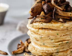 Pancakes salés et pleurotes poêlés