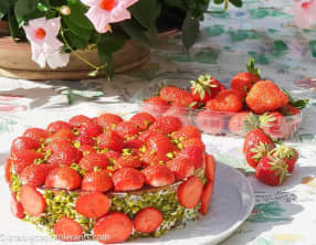Gâteau magique fraise pistache