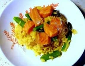 Risotto asperges vertes, orange et saumon cru