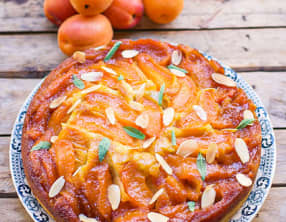 Gâteau renversé aux abricots