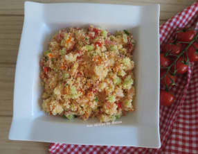 Taboulé aux légumes, crevettes et pamplemousse