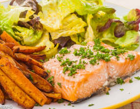 Saumon aux frites de carottes