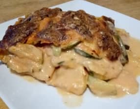 Le gratin de pommes de terre, courgettes et mozzarella