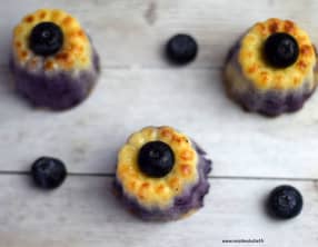 Gâteau de polenta aux myrtilles