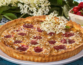 Tarte aux fleurs de sureau et aux fraises