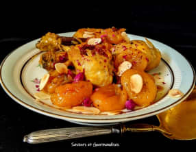 Tajine de poulet aux abricots, safran et barberries