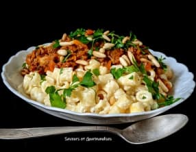 Macaroni au yaourt et agneau épicé