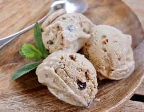 Crème glacée à la noisette