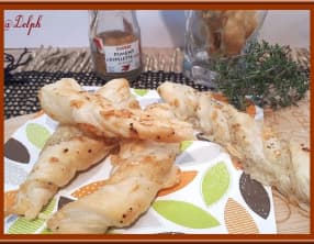 Torsades au fromage, thym et piment d’Espelette