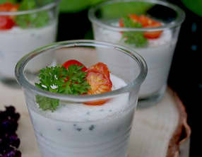 Panna cotta aux herbes sans gluten, lait, oeufs