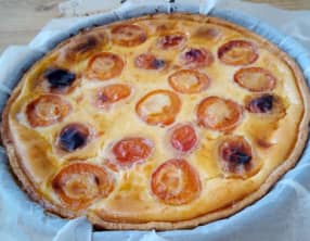 La tarte au flan à l'abricot