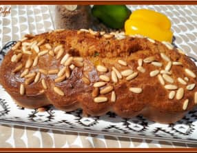 Cake aux poivrons et thon à la tomate