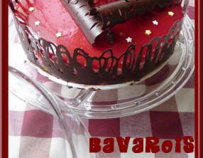 Entremets fruits rouges et mangue