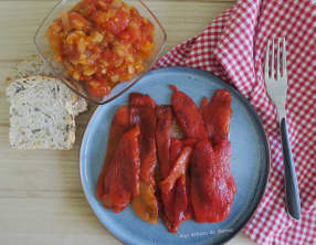 Poivrons grillés à  la sauce tomates aux oignons