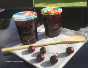 Confiture cerises noires