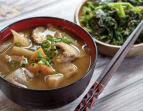 Soupe miso au porc et légumes