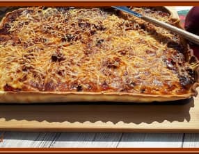 Tarte aux poivrons, oignons rouges et chorizo