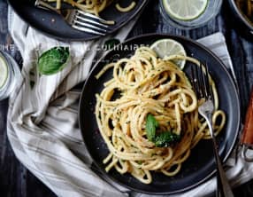 Pâtes au beurre et herbes fraîches