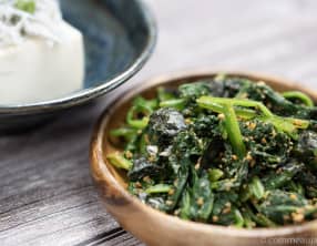 Salade d’épinards au sésame