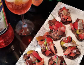 Bruschetta à la tomate et olives