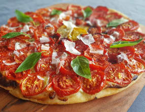 Tarte tomates et sa crème parmesan basilic