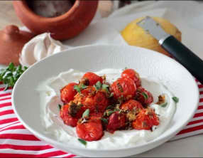 Chaud-froid de tomates cerises au yaourt citronné