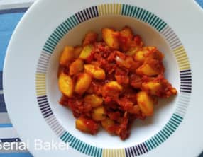 Concombre aux épices et à la tomate