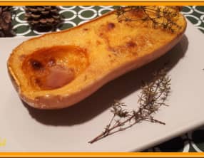 Butternut rôtie au four au thym et basilic