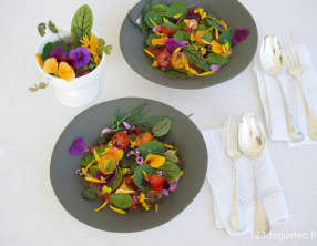 Salade de tomate aux herbes