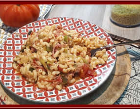 Coquillettes aux poireaux et jambon fumé