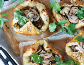 Feuilleté aux champignons et à la coriandre