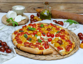 Pizza ricotta et tomates cerises