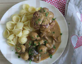 Paupiettes de veau aux champignons à la crème