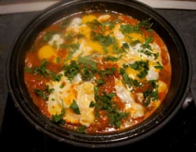 Tajine de tomates aux œufs à la marocaine