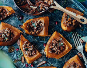 Potimarron au four au miel, thym et noix de pecan