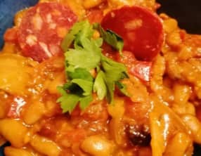 Haricots cuisinés à la graisse de canard au chorizo