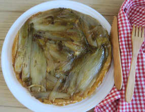 Tatin d'endives à  la noix de jambon et comté