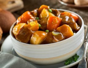 Ragoût d'agneau aux carottes et pommes de terre