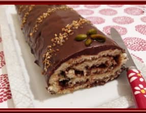 Bûche croquante chocolat praliné pistache