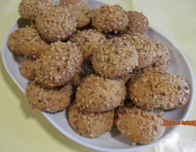 Biscuits au miel et aux noix