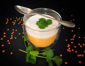 Velouté vegan carottes et lentilles corail, saveurs thaï