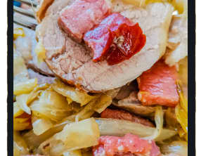 Filet mignon de porc au lard et aux endives