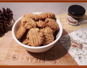 Biscuits à la moutarde à l’ancienne et piment d’Espelette