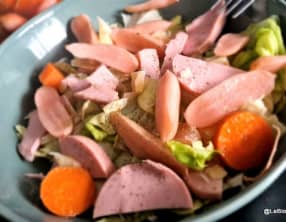 Salade de cervelas et pickles de radis